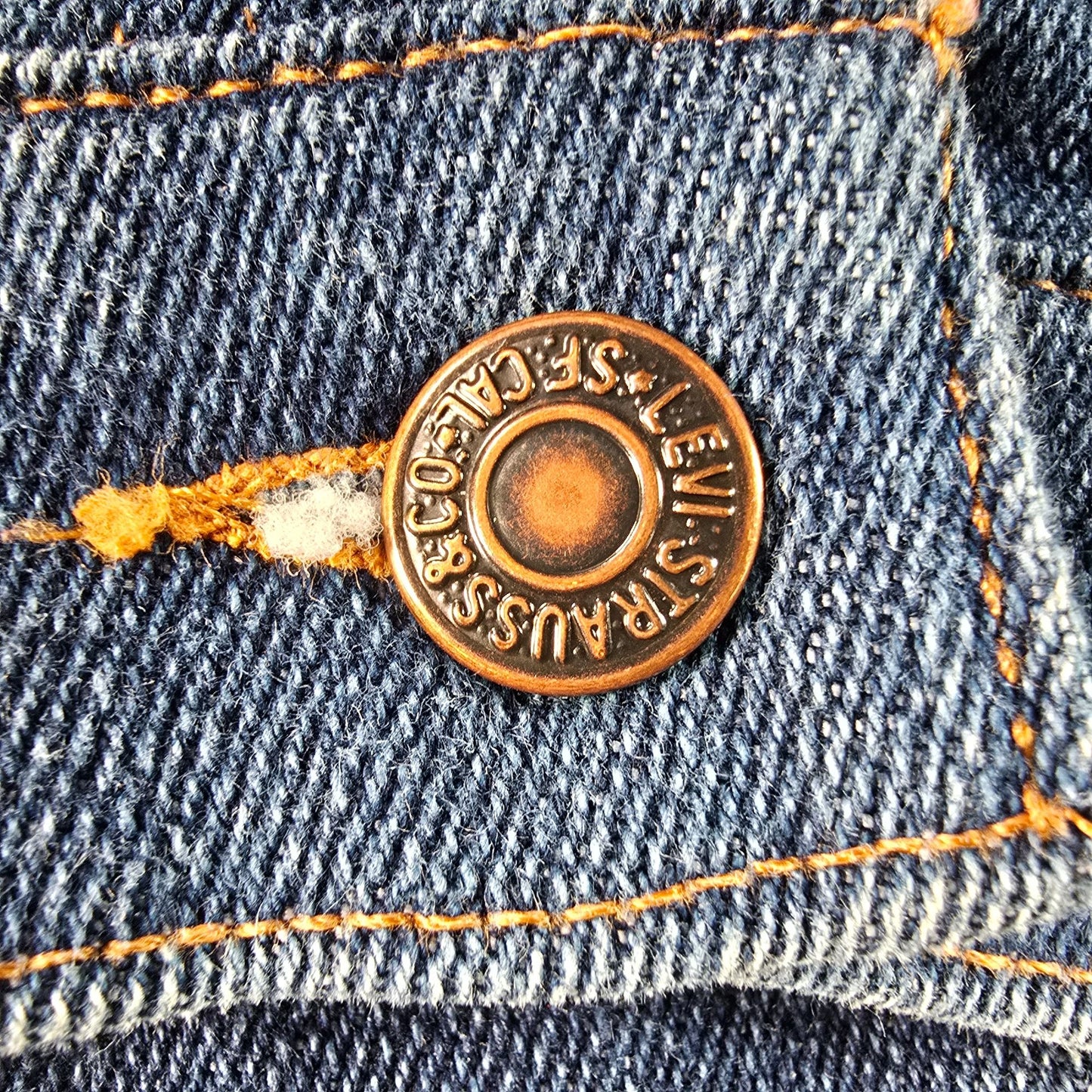 Vintage 1988 Levi's For Men 549 Comfort Fit Cotton/Poly Blue Tab Jeans (32x30)