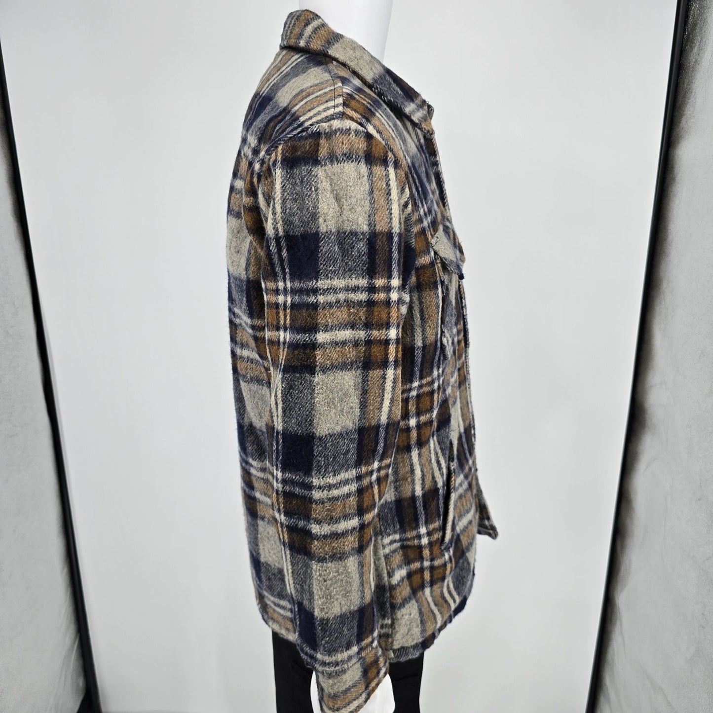Vintage Late 1980s Outreach Plaid Sherpa Lined Snap Button Wool Blend Jacket (M)