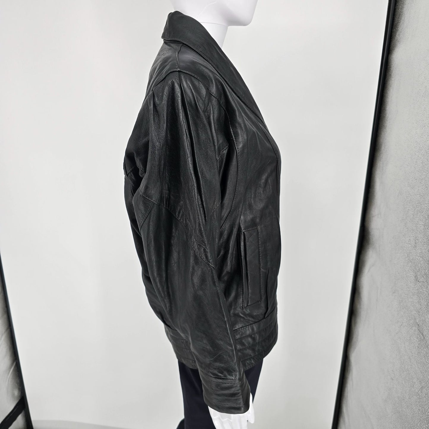 Vintage 1980s Samson Women's Oversized Batwing Sleeve Black Leather Jacket (L)