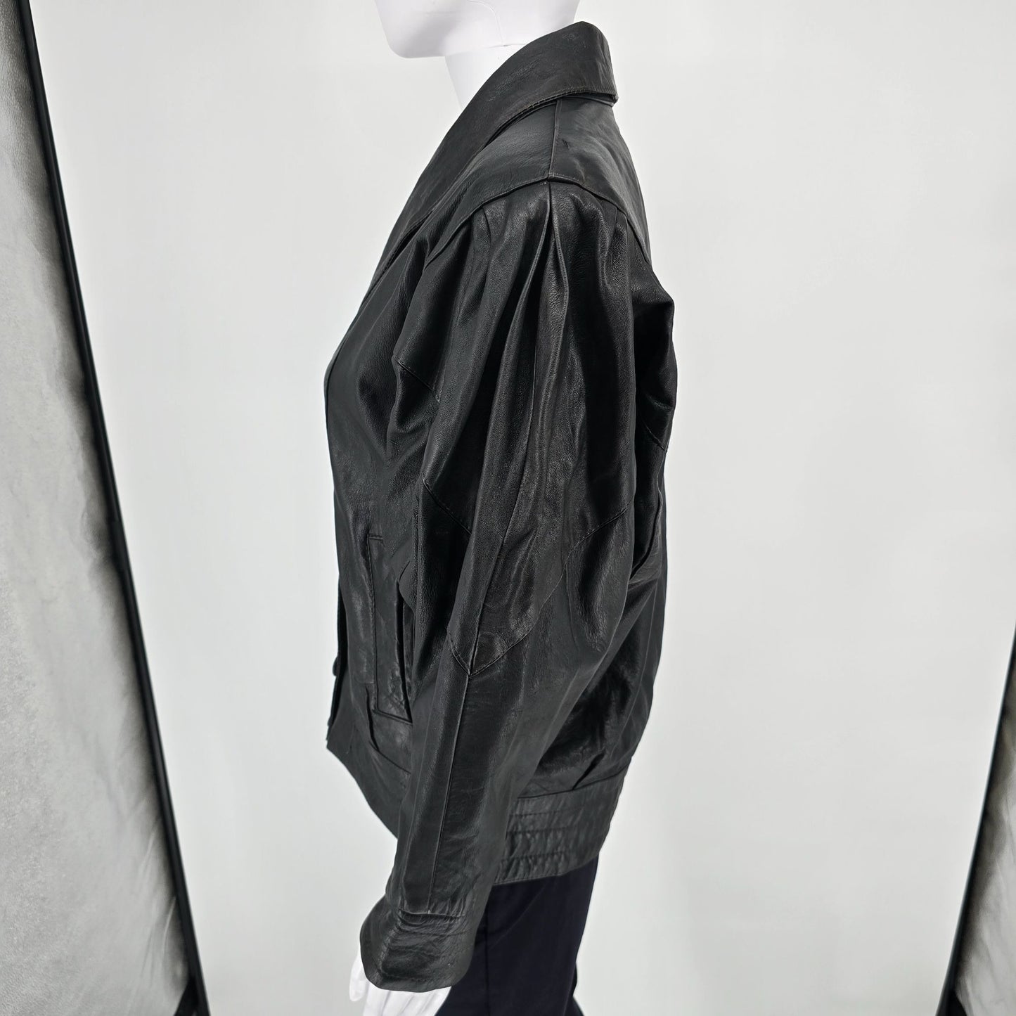 Vintage 1980s Samson Women's Oversized Batwing Sleeve Black Leather Jacket (L)
