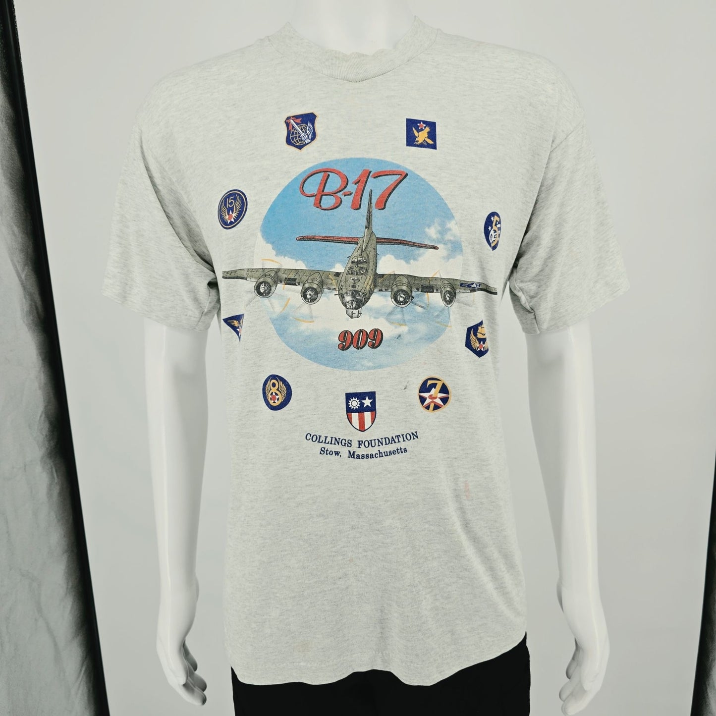 Vintage 1990s B17 909 Collings Foundation Stow Massachusetts T-Shirt (M/L)