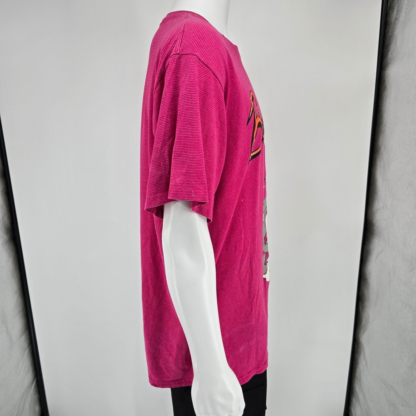 Distressed Vintage 1990s Velva Sheen Bugs Bunny Striped Pink T-Shirt (L/XL)