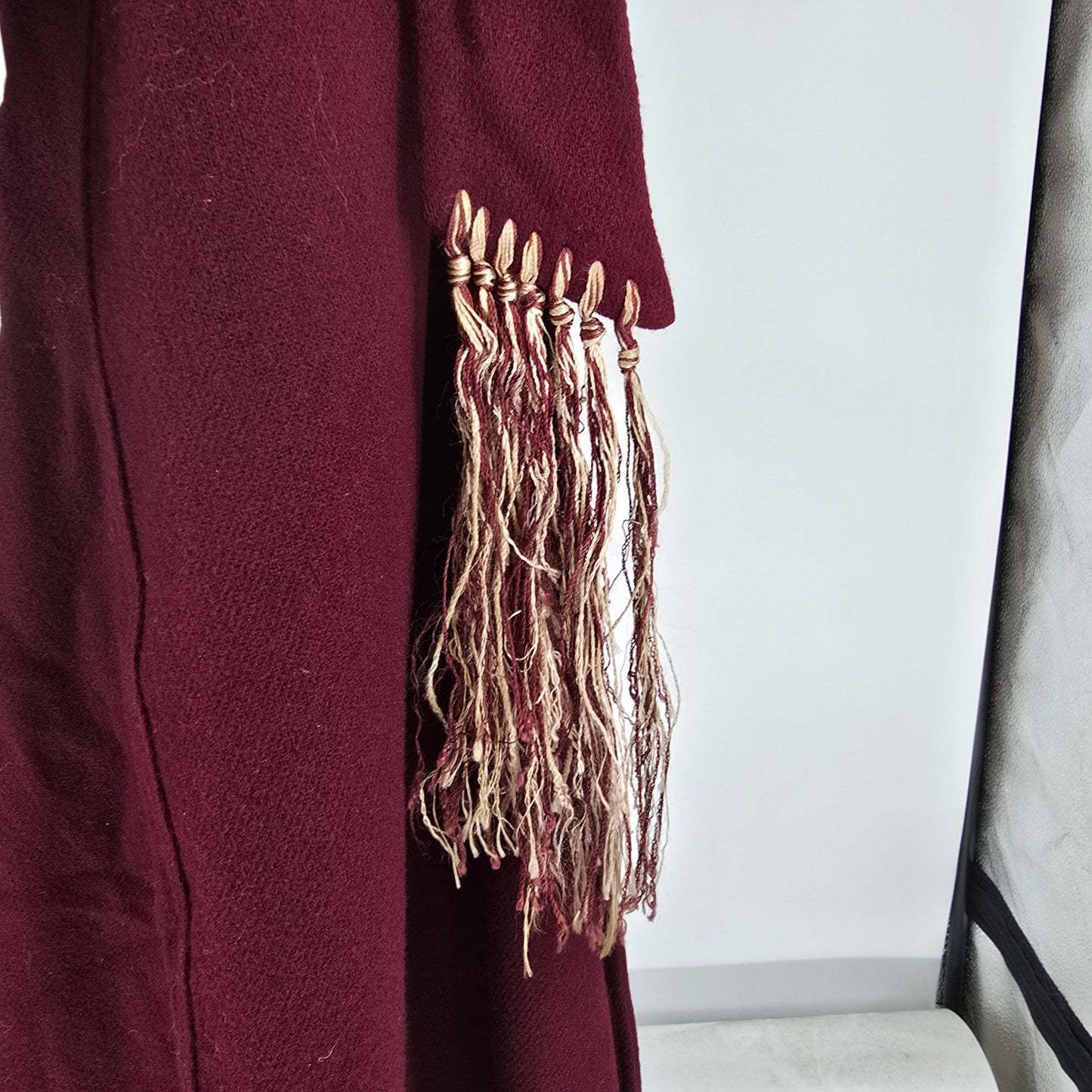 Distressed Vintage 1940s Unbranded Burgundy Wool Double-Breasted Coat (L)