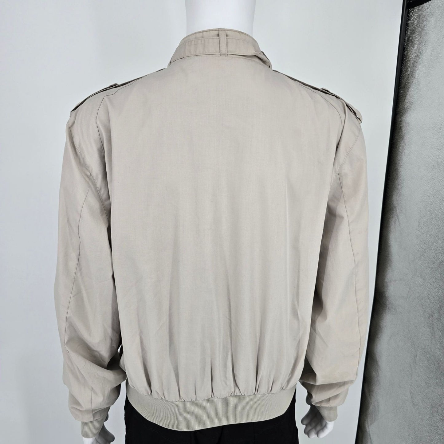 Vintage 1980s Members Only Talon Zipper Beige Polycotton Racer Jacket (L)