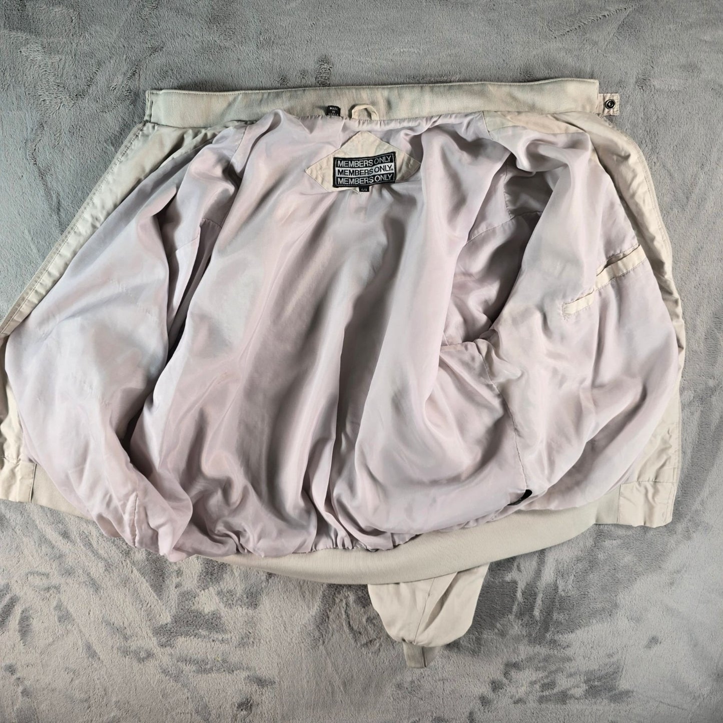Vintage 1980s Members Only Talon Zipper Beige Polycotton Racer Jacket (L)
