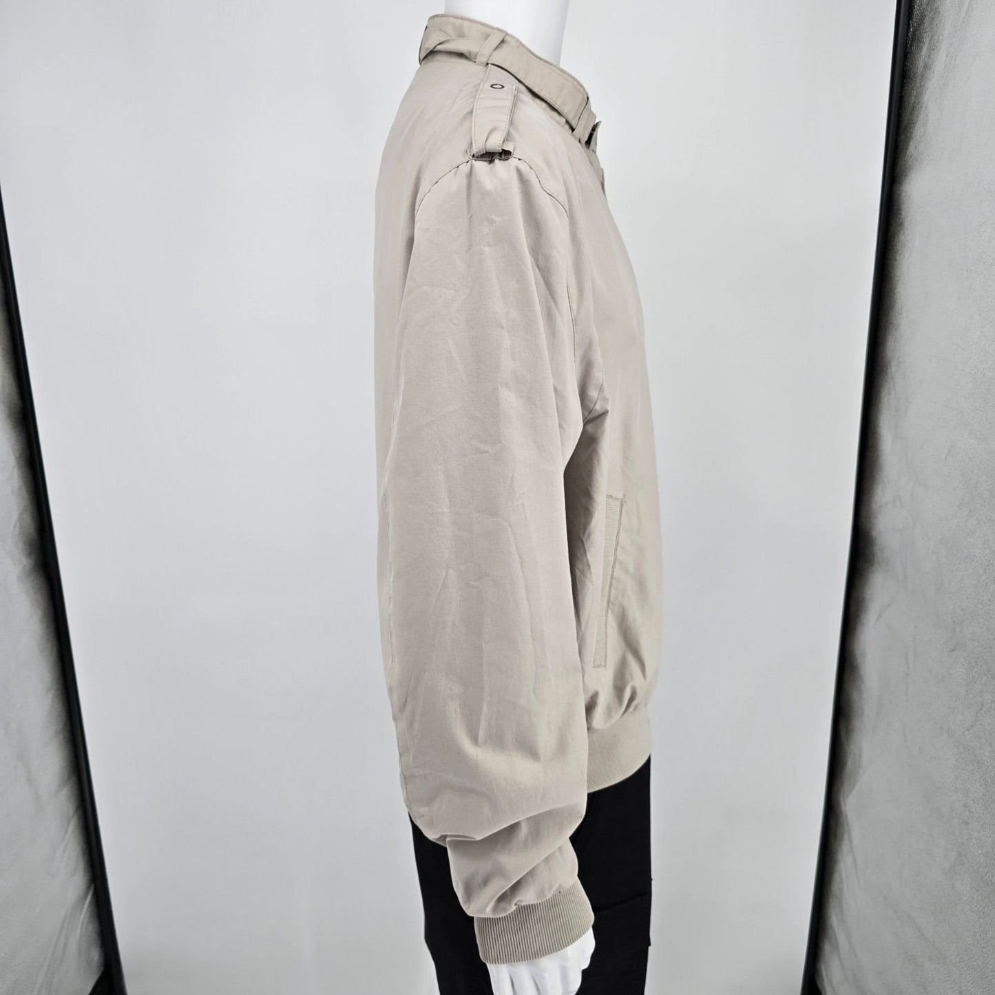 Vintage 1980s Members Only Talon Zipper Beige Polycotton Racer Jacket (L)