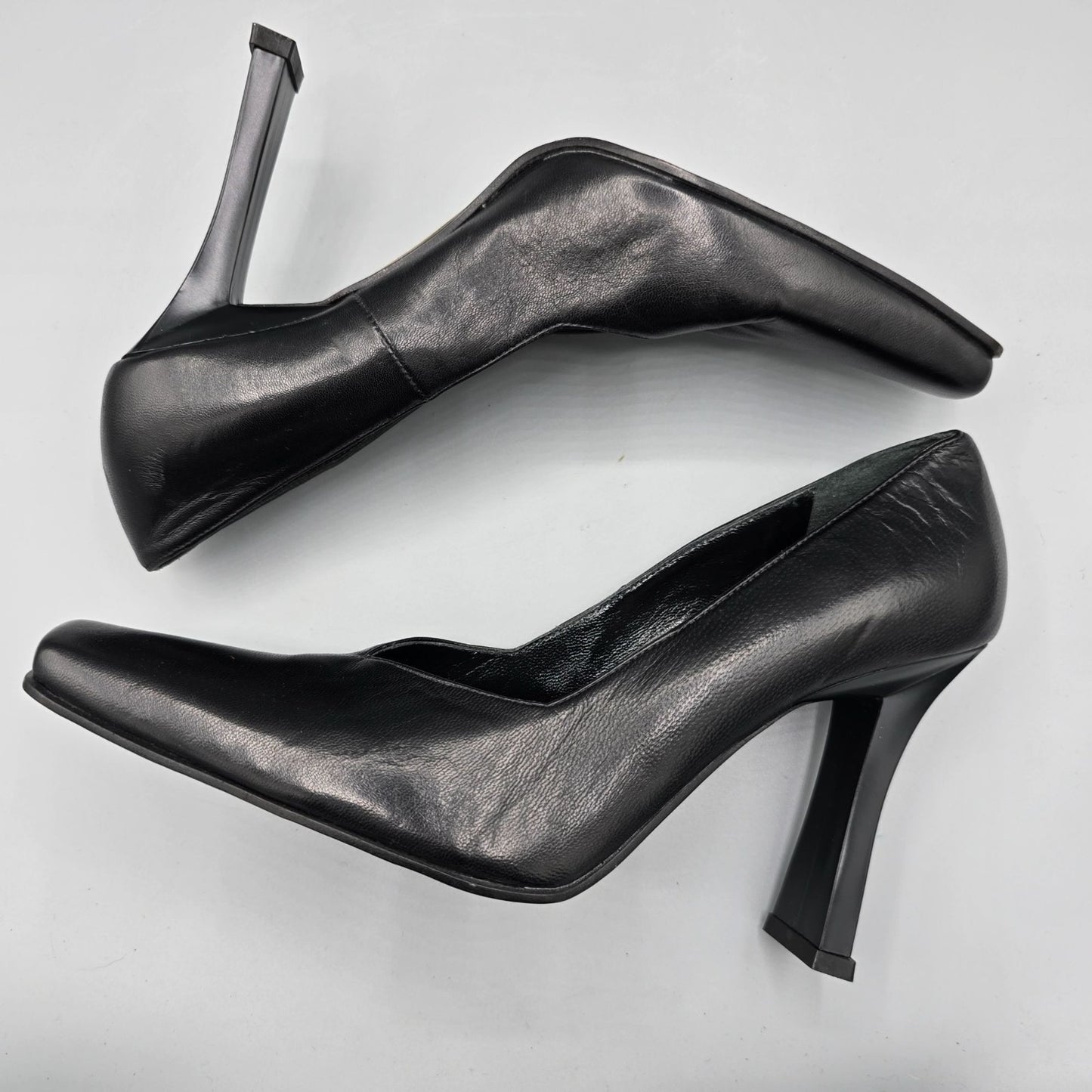 Vintage 1990s Deadstock Pari & Pari Black Nappa Leather Square-Toe Pumps (7B)