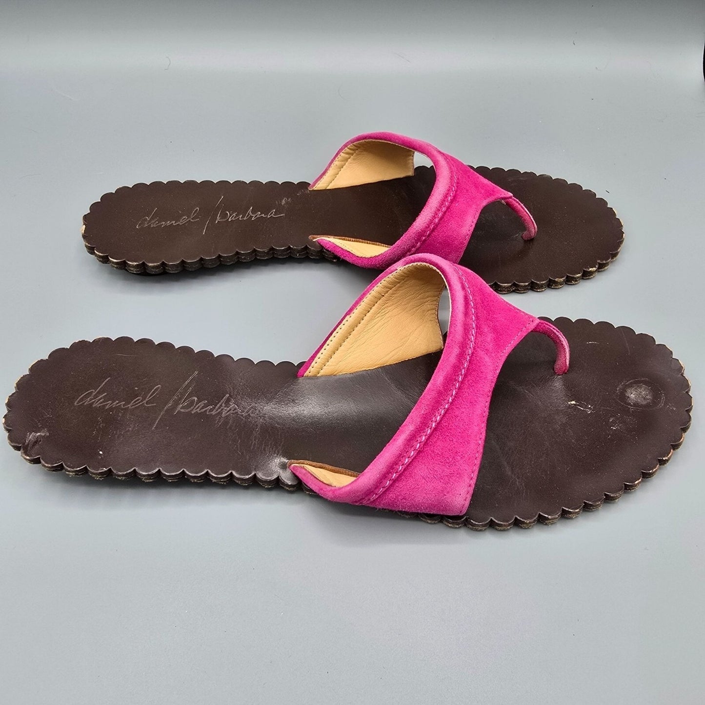 Daniel Barbara Pink Suede & Brown Leather Scalloped Thong Sandals (10M)