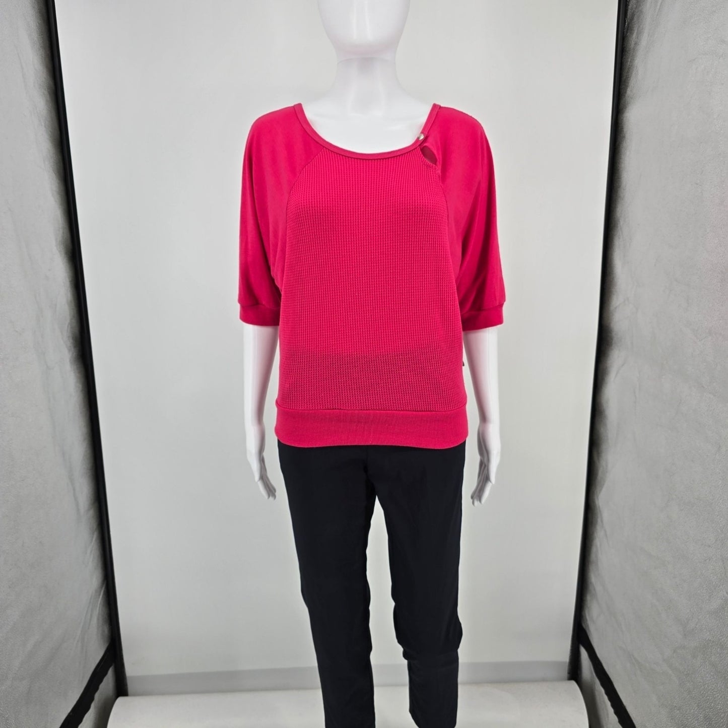 Vintage 1980s Miss Kalico California Pink Waffle Knit Batwing Pullover Top (M)