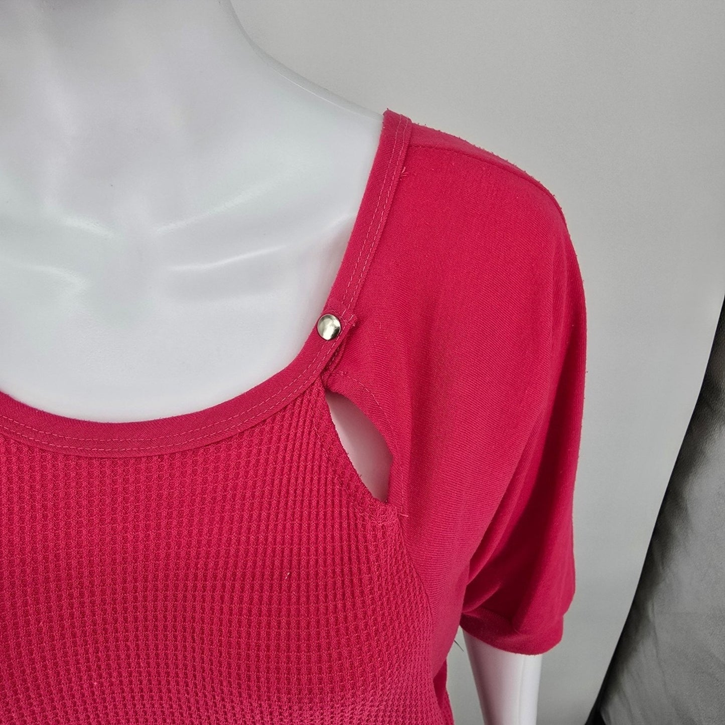 Vintage 1980s Miss Kalico California Pink Waffle Knit Batwing Pullover Top (M)