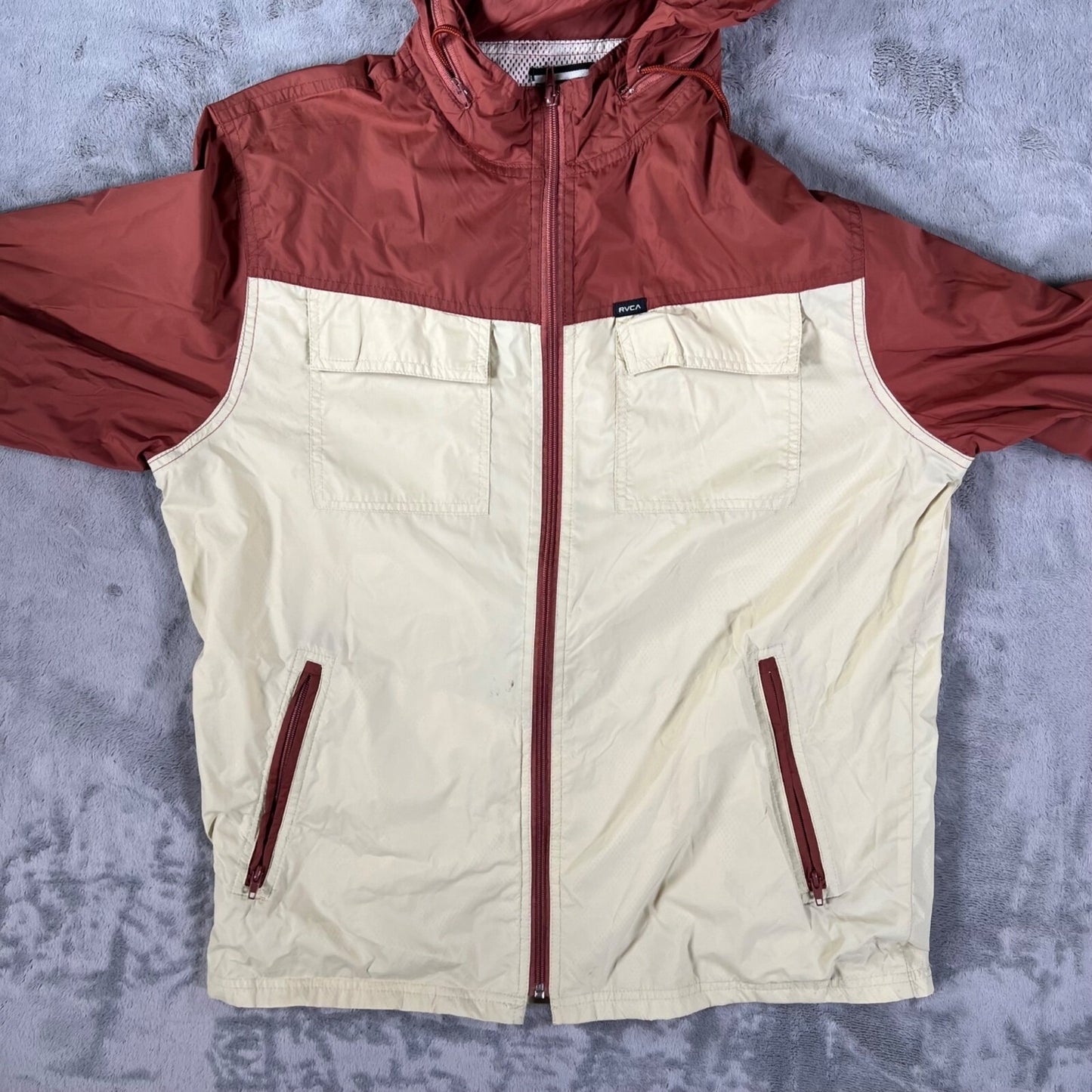 RVCA Men's Two-Tone Red/Cream Polyamide Shell Bay Blocker Windbreaker Jacket -XL