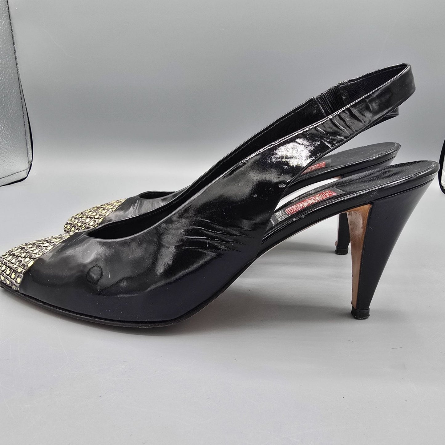 Vintage 1980s Anne Klein Made in Italy Black Patent Cap-Toe Slingback Heels (7M)
