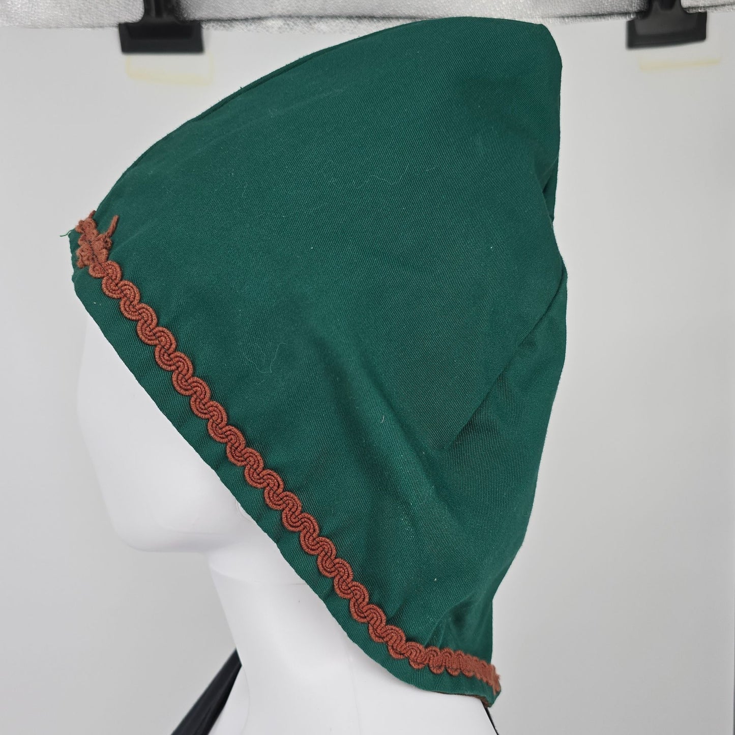 Vintage 1970s Handmade/Costume Forest Green Velveteen Lined Pointed Hood Cap