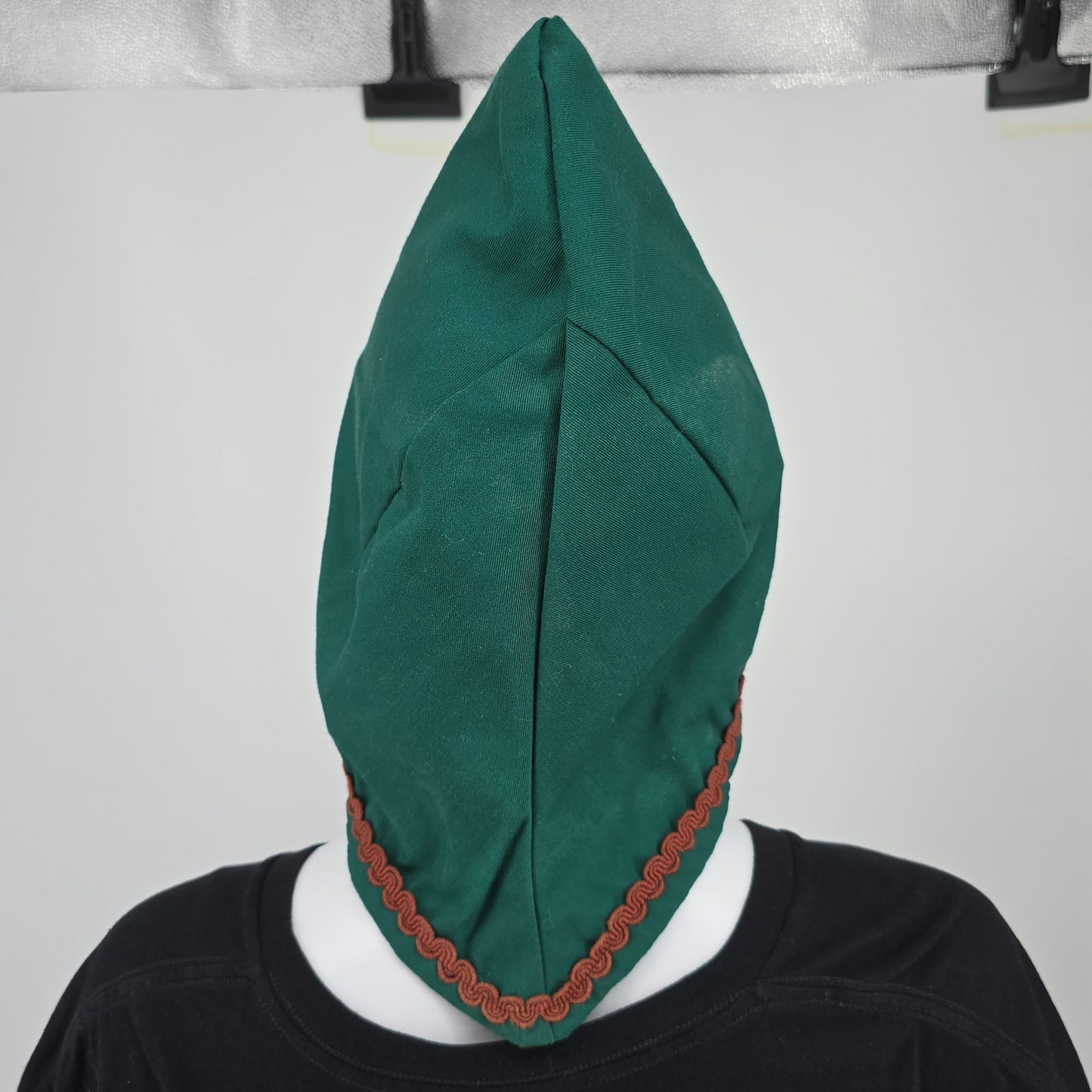 Vintage 1970s Handmade/Costume Forest Green Velveteen Lined Pointed Hood Cap