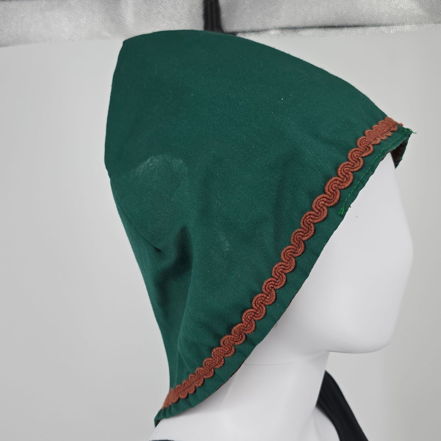 Vintage 1970s Handmade/Costume Forest Green Velveteen Lined Pointed Hood Cap