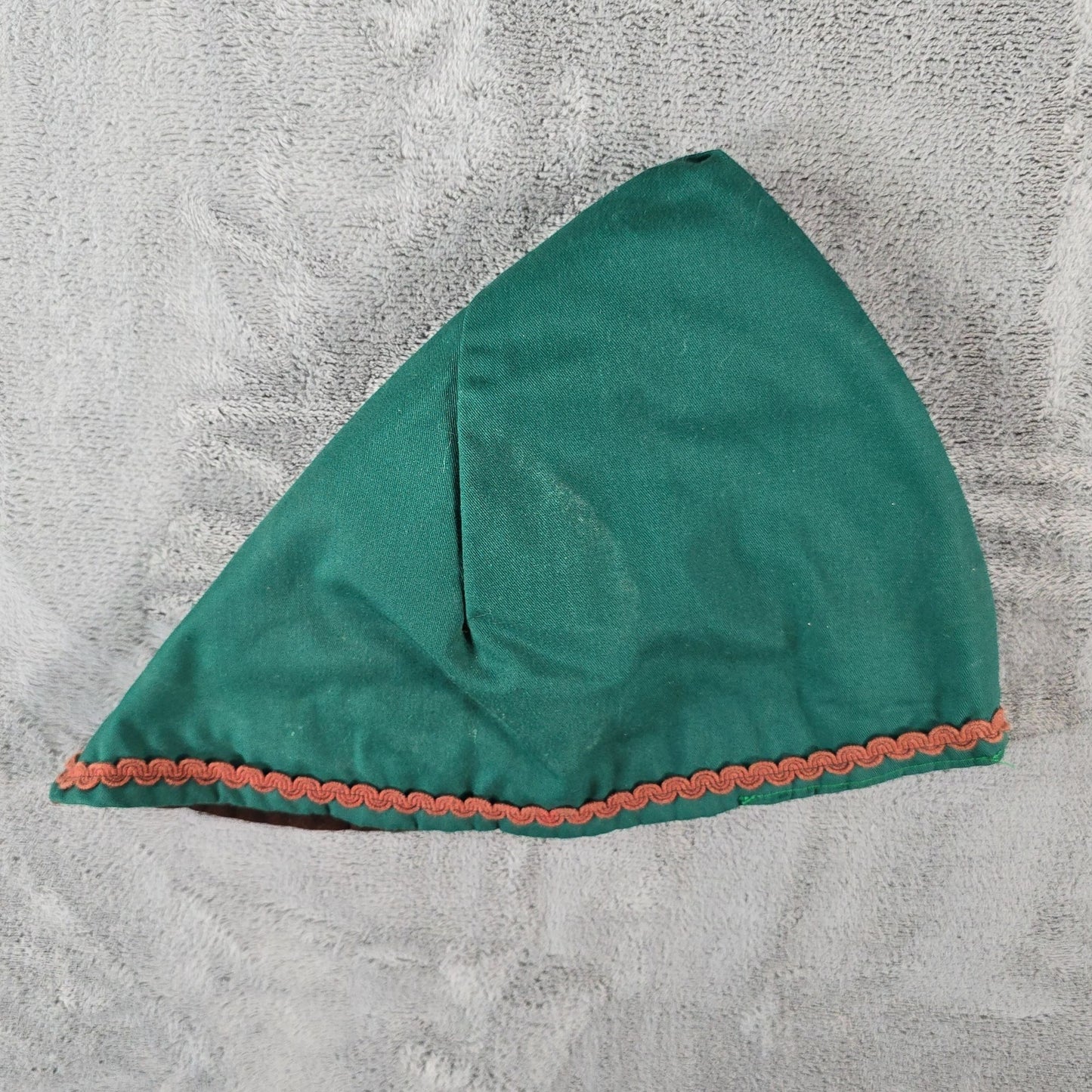Vintage 1970s Handmade/Costume Forest Green Velveteen Lined Pointed Hood Cap