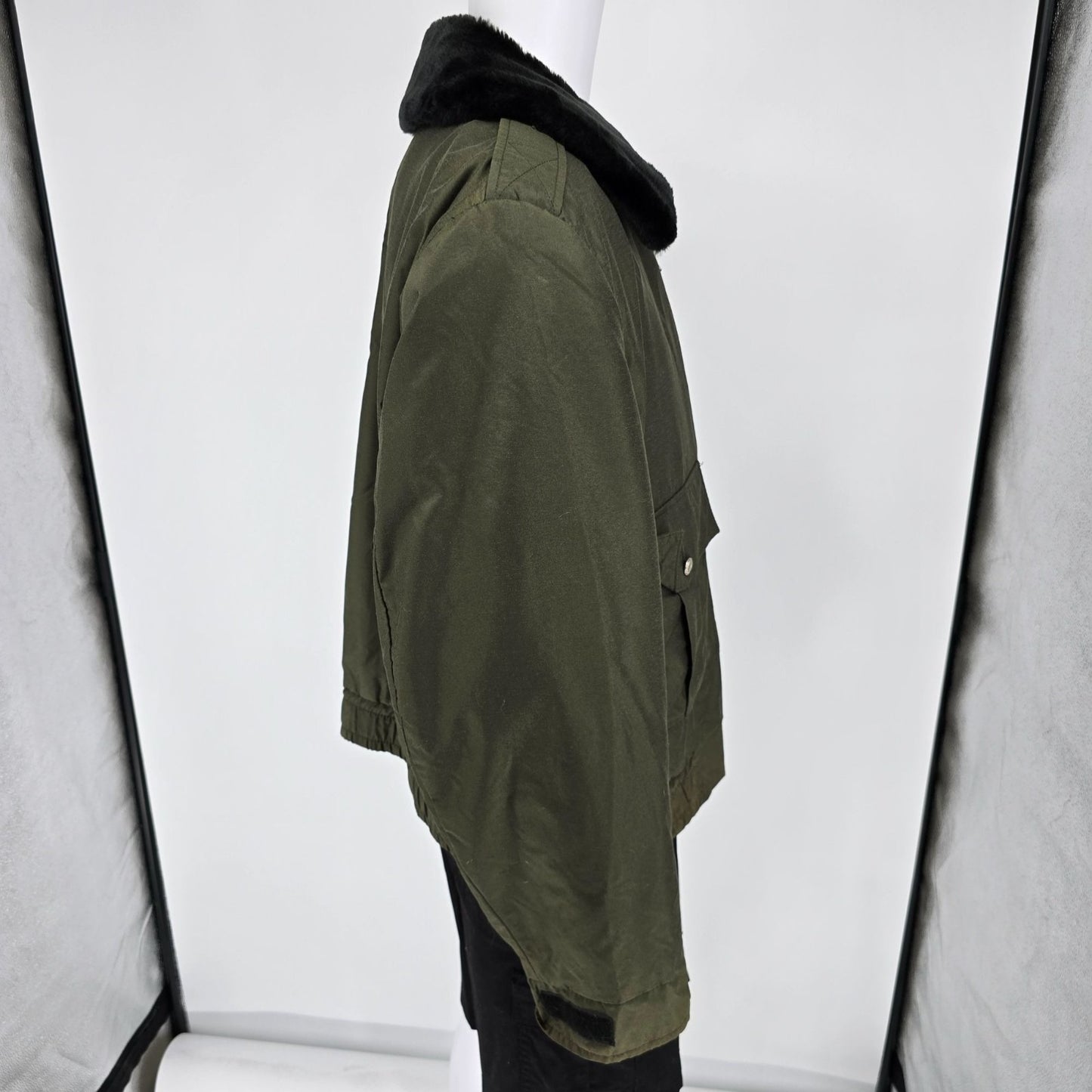 Vintage 1990s Horace Small Nylon Winter Patrol Jacket w/ Thinsulate Lining (46R)