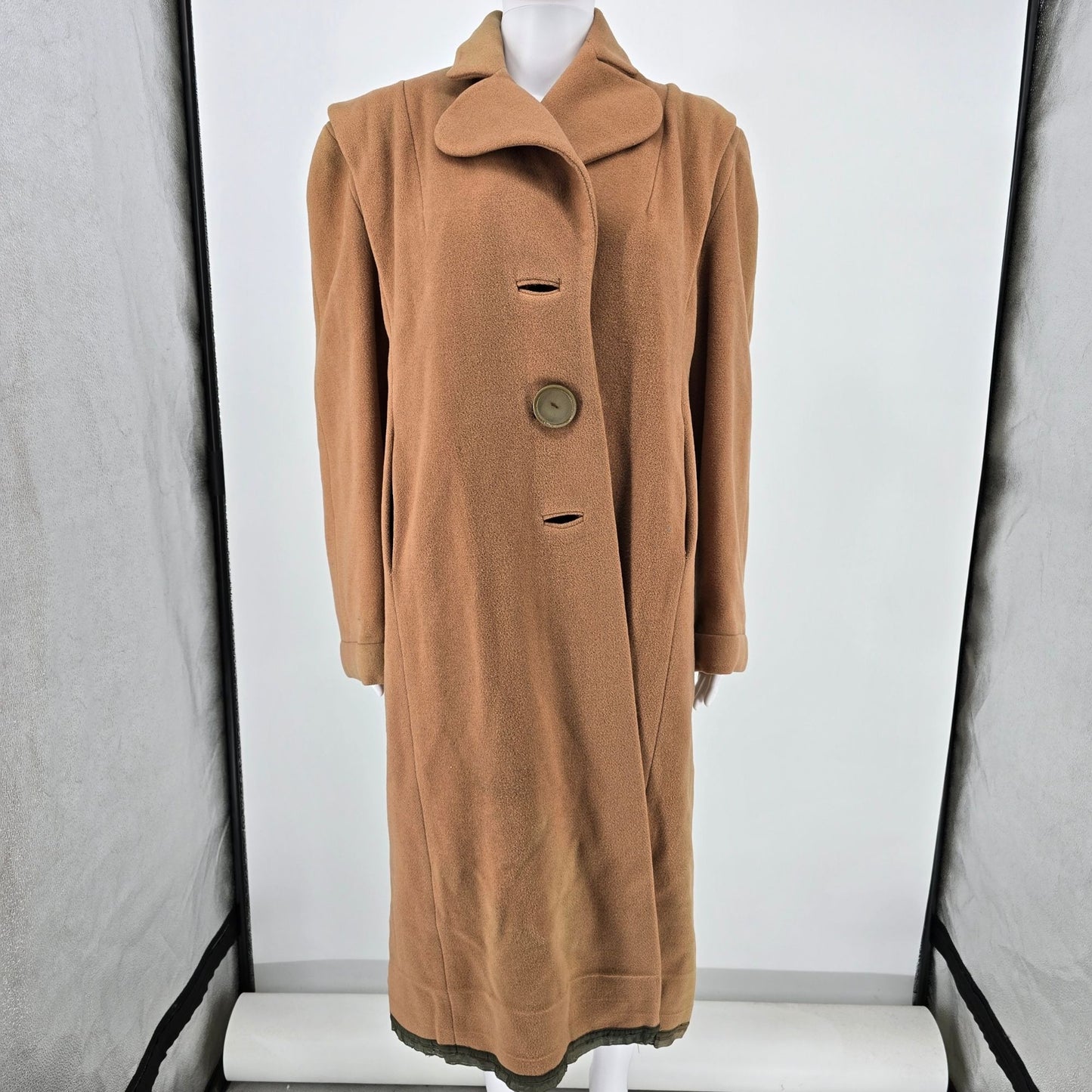 Vintage 1940s Kirshmoor Women's Kirshalpa Wool Tan Long Coat (L/XL) *Flaws