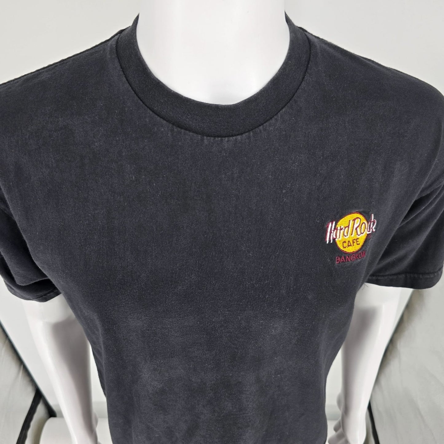 Vintage 1990s Hard Rock Cafe Bangkok Thailand Embroidered Logo T-Shirt (L)