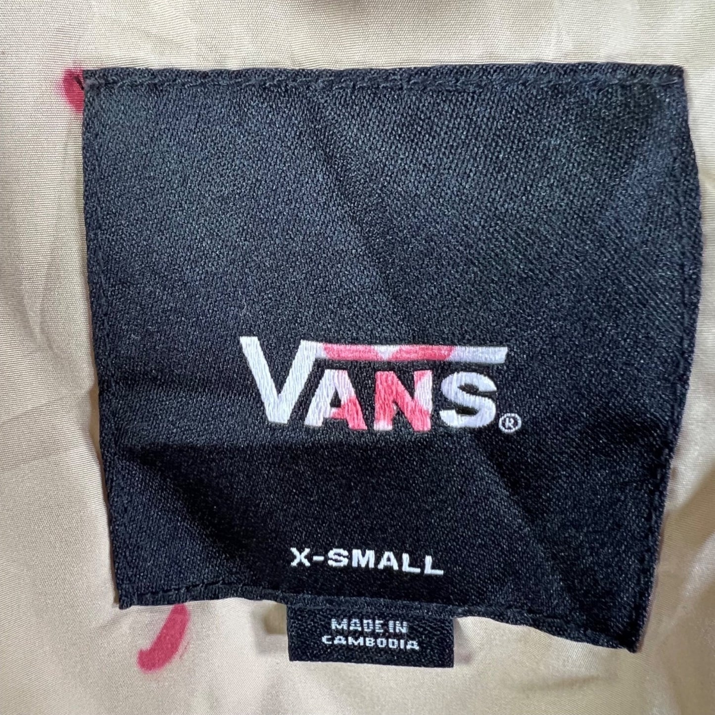 Vans Women's Mojave Desert (i.e. Beige) MTE Foundry Crop Puff Hooded Jacket (XS)