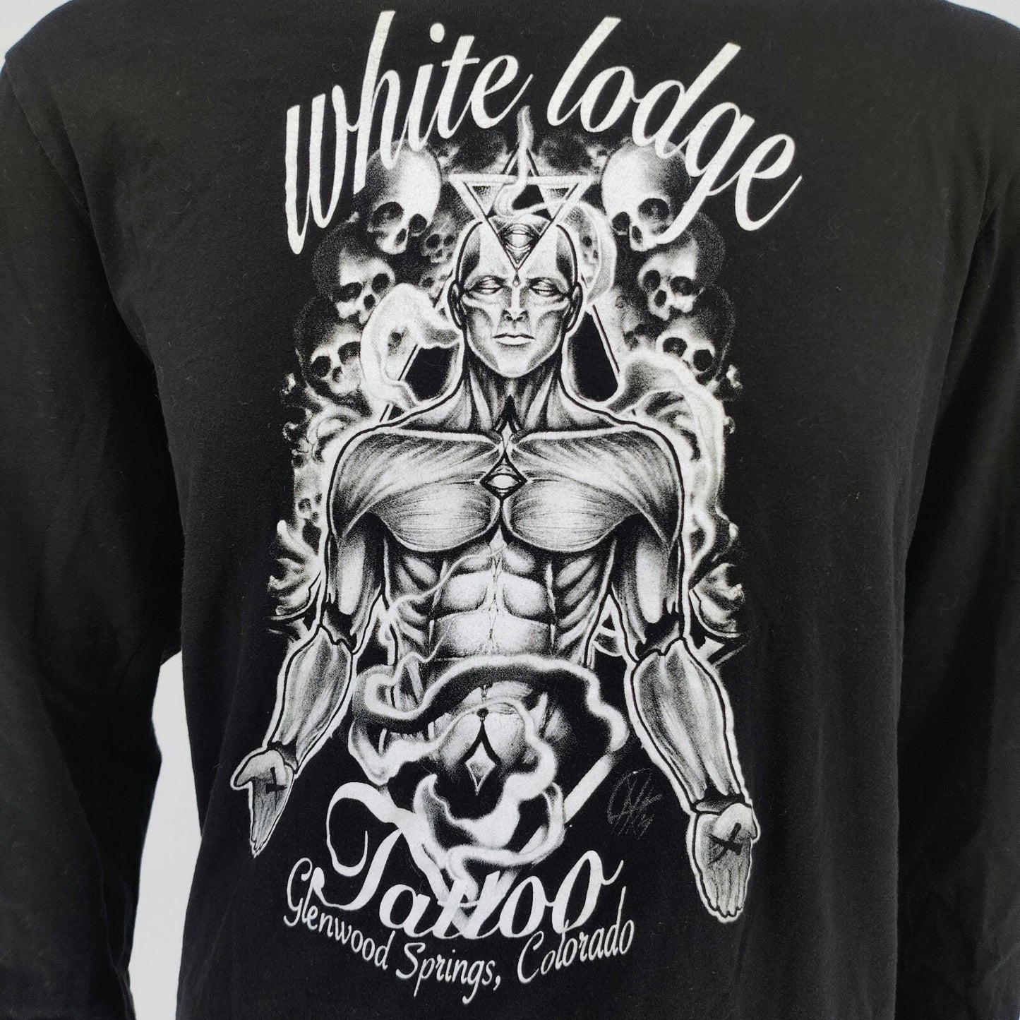White Lodge Tattoo Glenwood Springs, Colorado Long-Sleeved T-Shirt (L)- *FLAW*