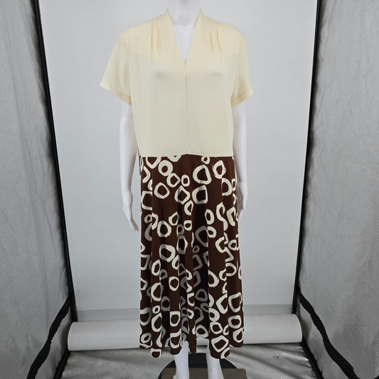 Vintage Early 1970s Brown/Cream Color Block A-Line Mod Midi Day Dress (XXL)