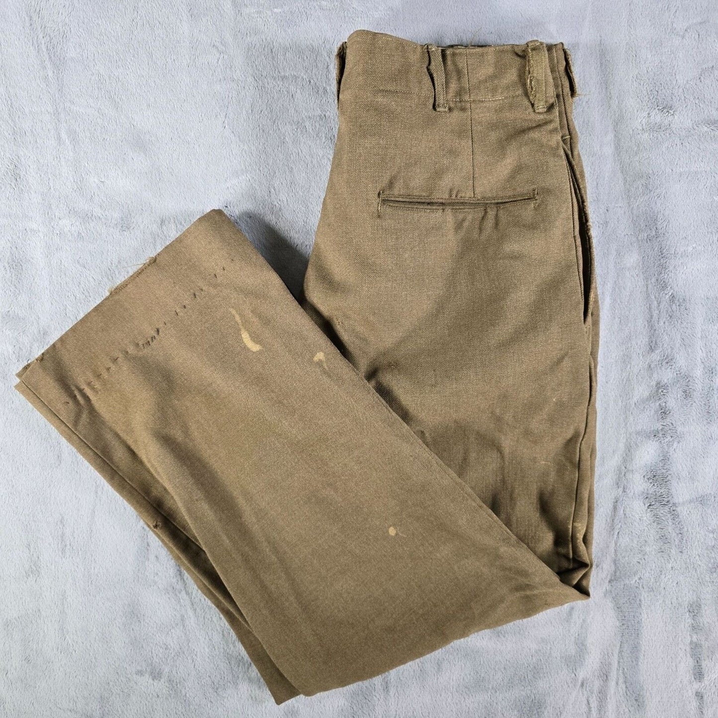 Distressed/Thrashed Vintage Early 1950s Green Button-Fly Work Trousers (32x27)