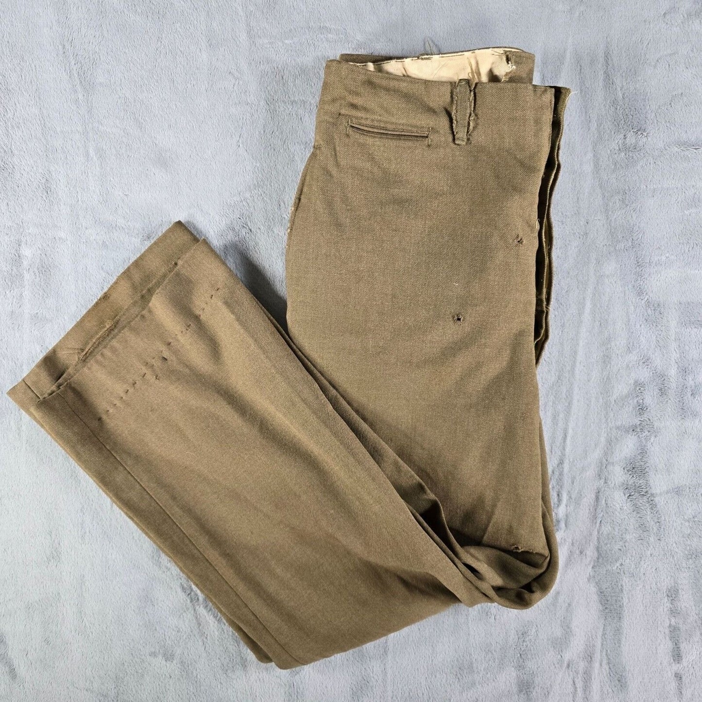 Distressed/Thrashed Vintage Early 1950s Green Button-Fly Work Trousers (32x27)