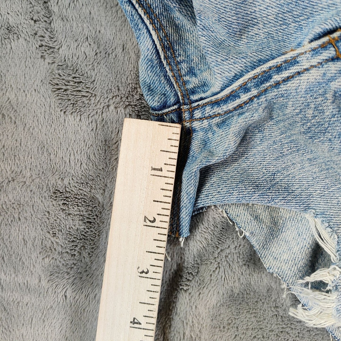 BDG Made in USA Women's Boyfriend DIY Cutoff Blue Denim Jean Shorts (Size 2)