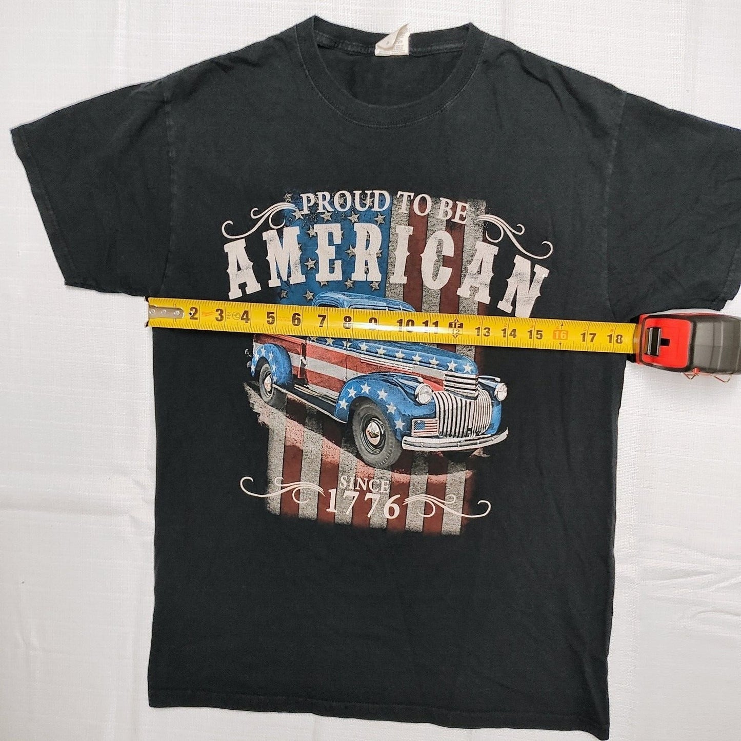 "Proud to be an American Since 1776" Vintage Truck Patriotic T-Shirt (Medium)