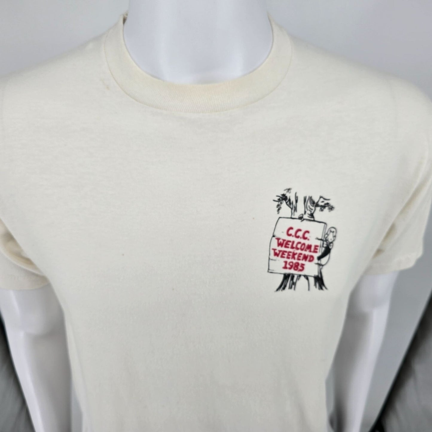 Vintage 1980s Jerzees C.C.C. Welcome Weekend 1985 "The Heat is On" T-Shirt (M)