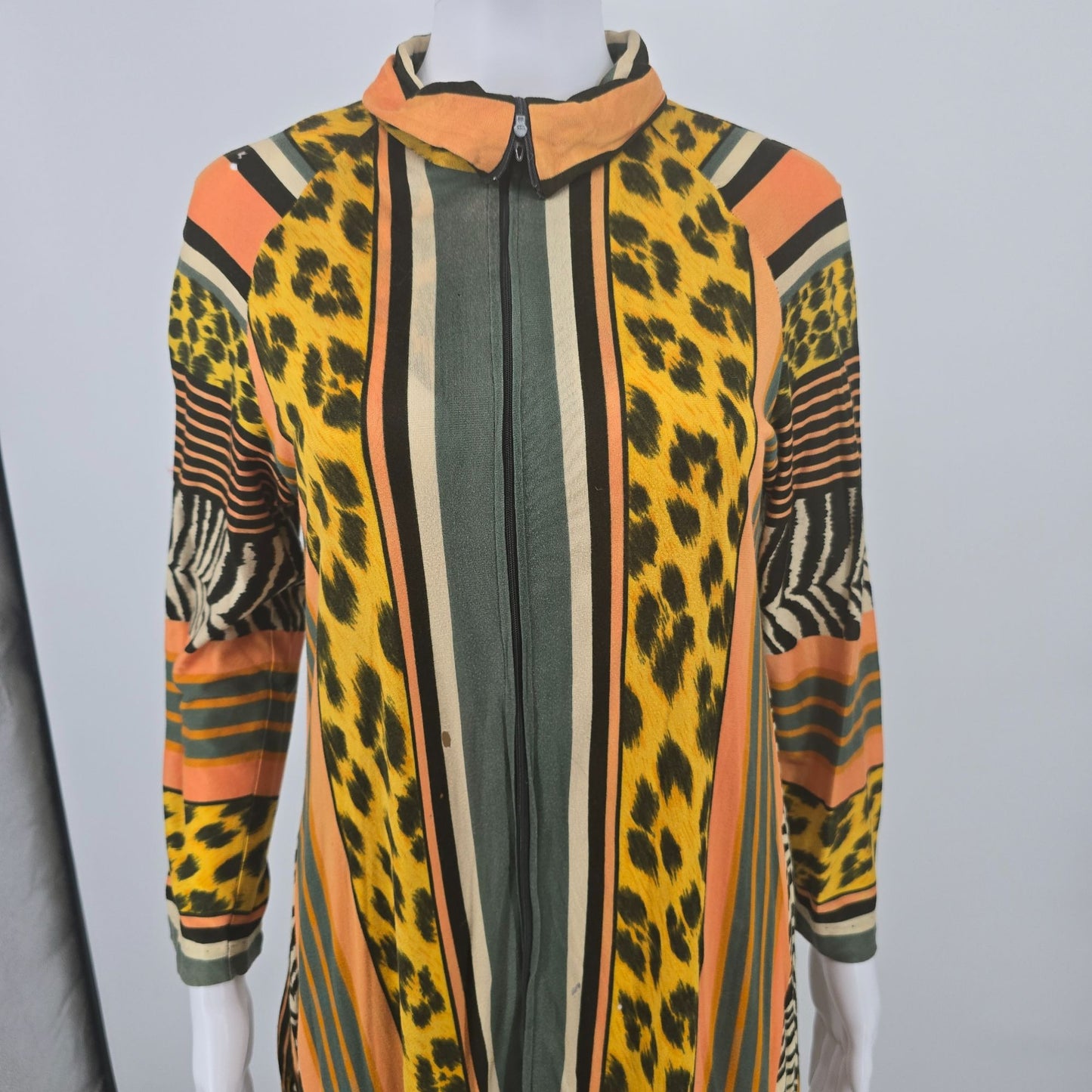 Vintage 1970s Dela-Ann Creation Loungewear Leopard/Zebra Print Dress (M) *Flaws