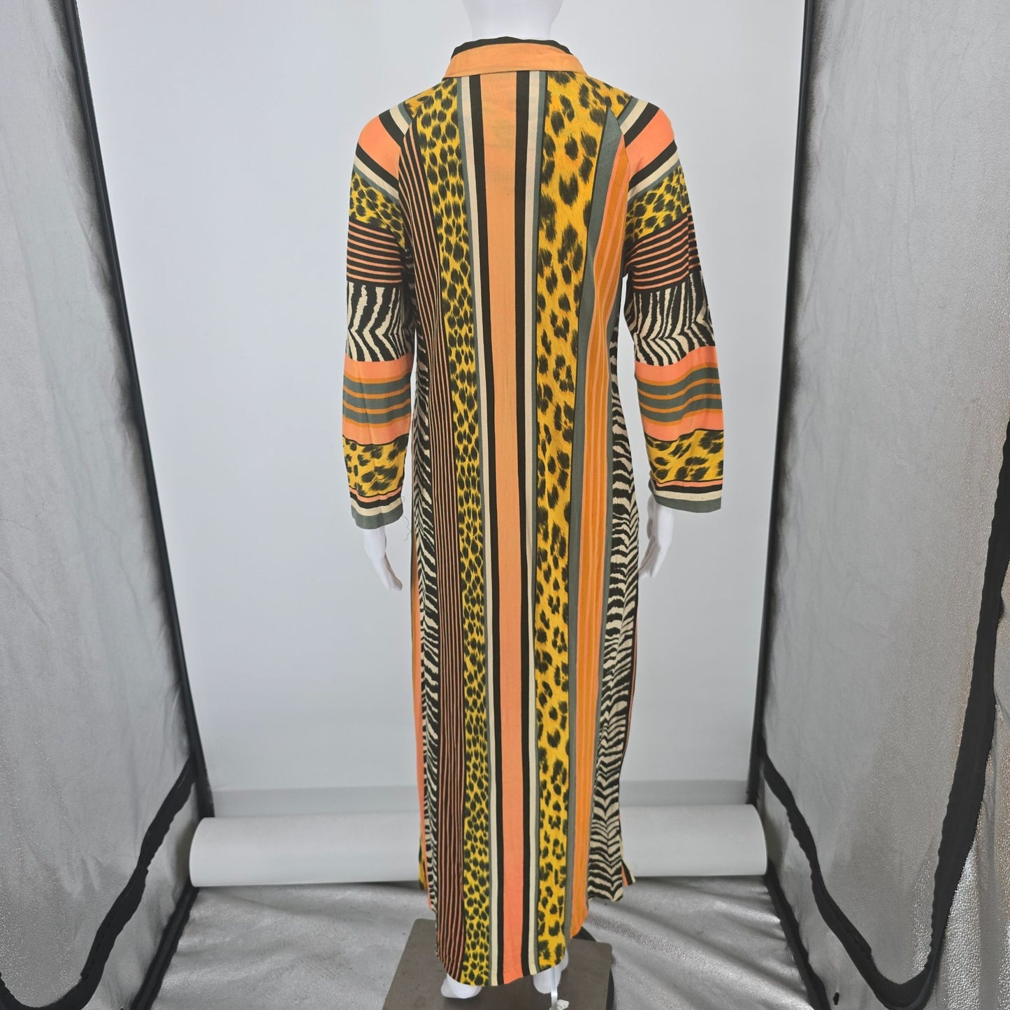 Vintage 1970s Dela-Ann Creation Loungewear Leopard/Zebra Print Dress (M) *Flaws