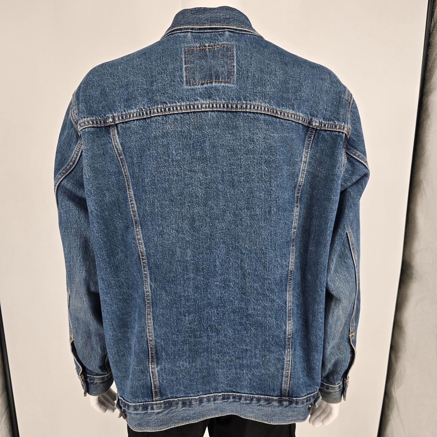 2024 Levi's A5782-0005 Wheeler Indigo Blue Relaxed Fit Trucker Denim Jacket (XL)