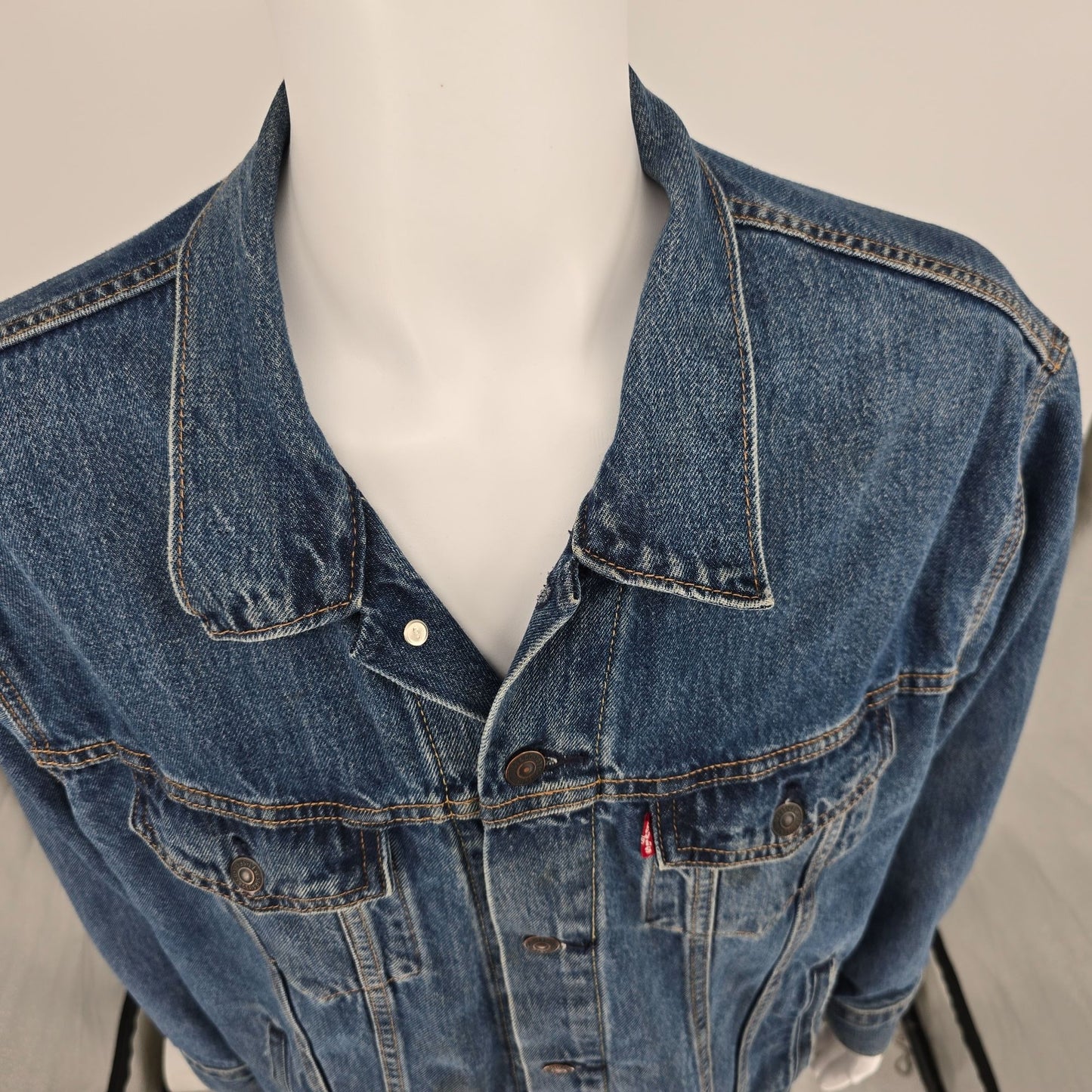 2024 Levi's A5782-0005 Wheeler Indigo Blue Relaxed Fit Trucker Denim Jacket (XL)