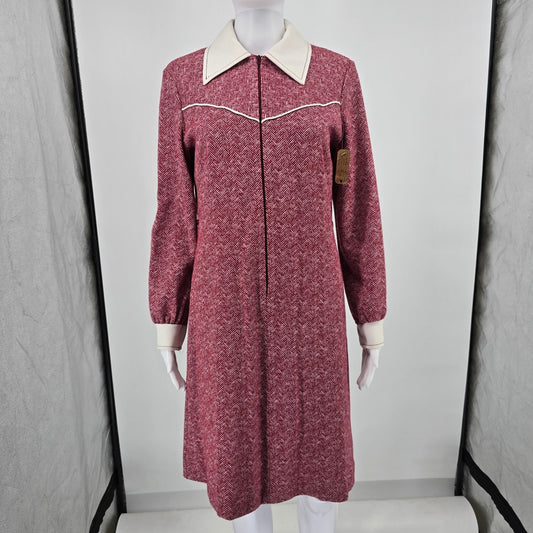 Vintage 1970s Diane Young Sportswear Red Herringbone Knit Shift Dress (M)