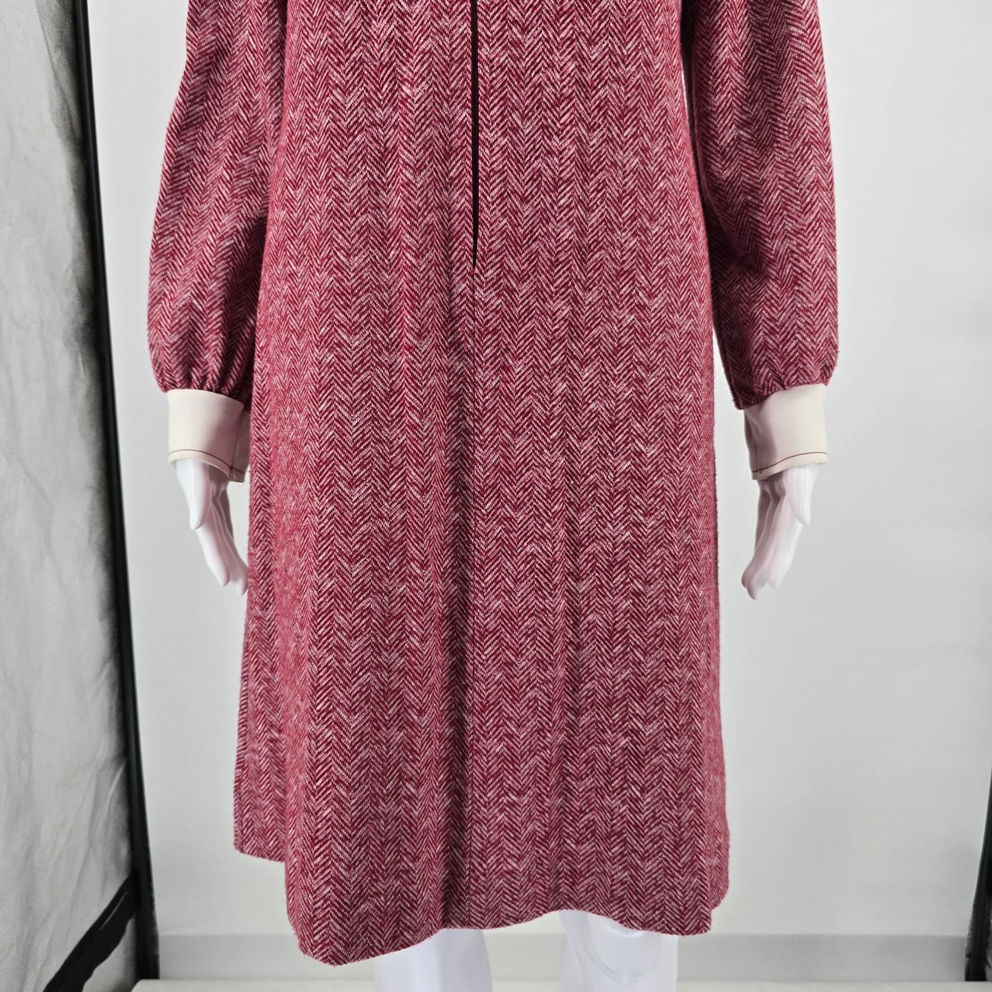 Vintage 1970s Diane Young Sportswear Red Herringbone Knit Shift Dress (M)