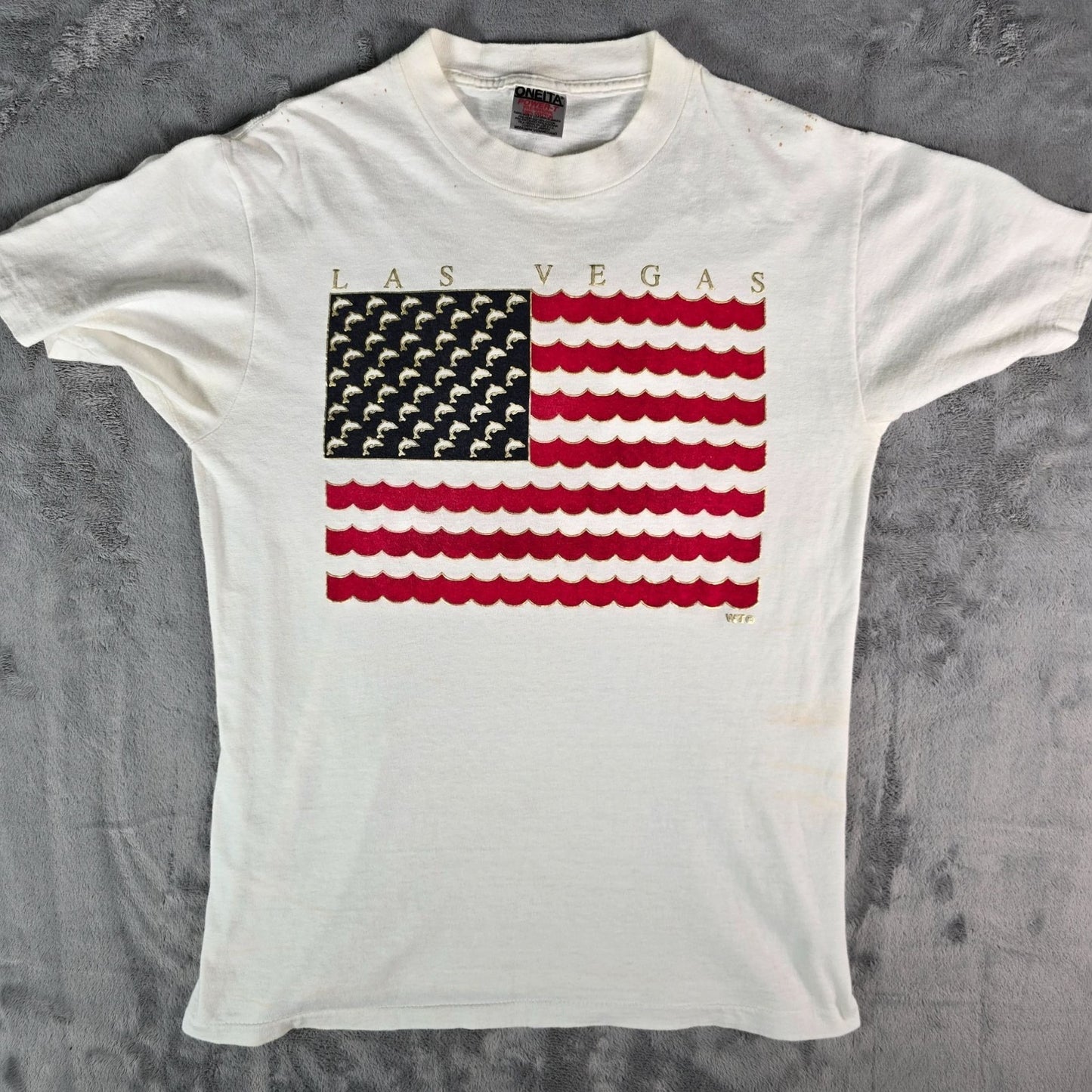 Vintage 1990s Oneita Power-T WT Las Vegas Dolphin Flag Graphic T-Shirt (M)