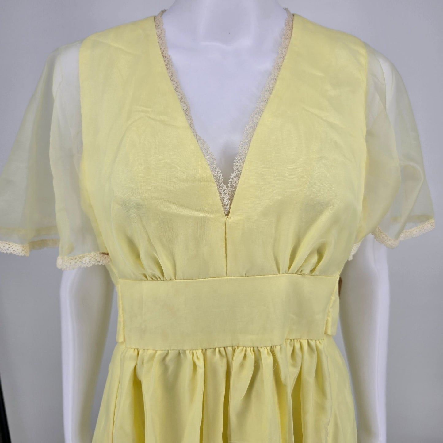 Vintage 1970s Pale Yellow Empire Waist Flutter Sleeve Maxi Dress (Size 6/S)
