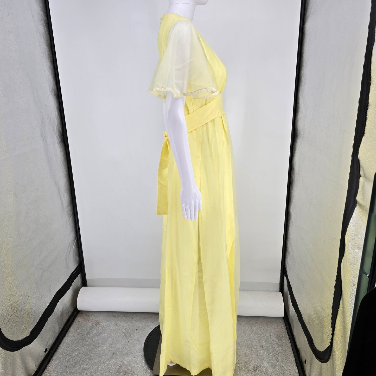 Vintage 1970s Pale Yellow Empire Waist Flutter Sleeve Maxi Dress (Size 6/S)