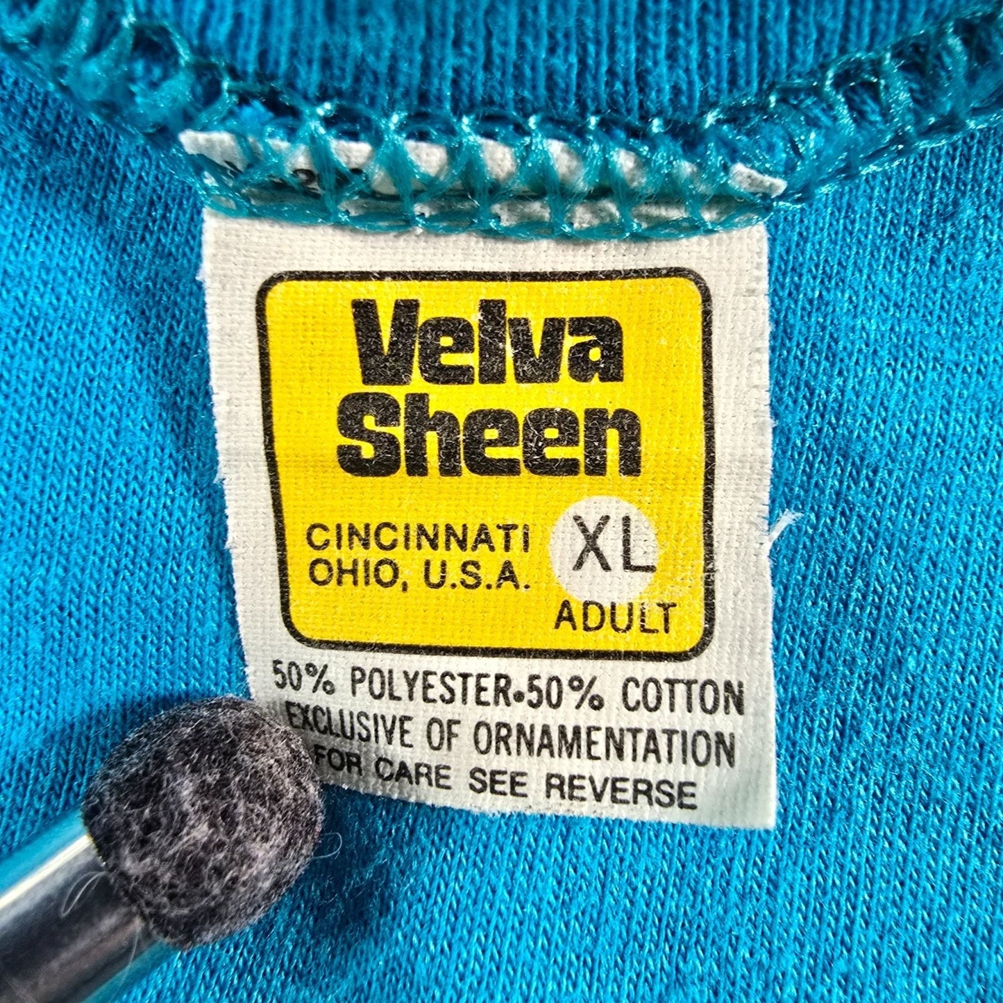Vintage 1980s Velva Sheen I Survived Gilbert "#5" 1988 Hurricane T-Shirt (M)