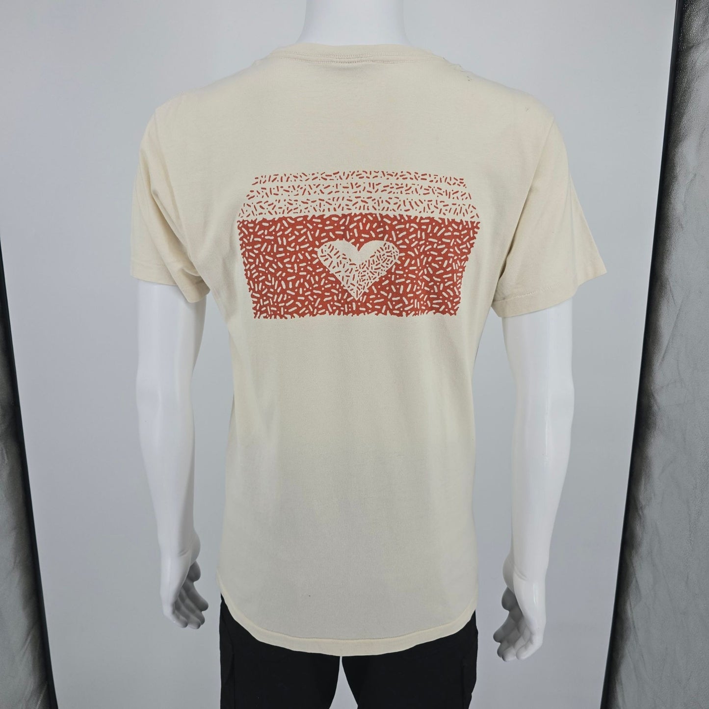 Vintage 1990s Ecosport The Baleheart Project Straw-Bale Construction T-Shirt (M)