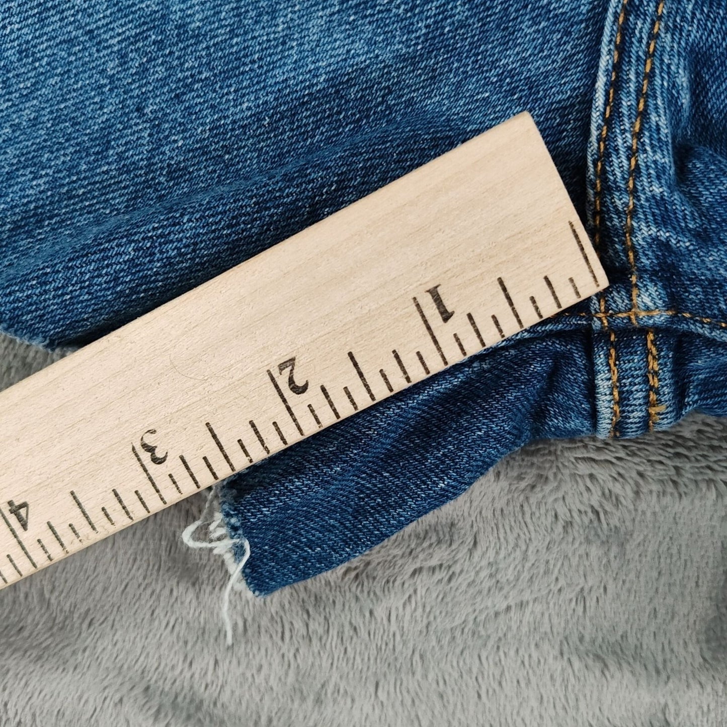 Lee Organic Cotton Women's "Carol" Denim DIY Cut-Off Jean Shorts (27" Waist)