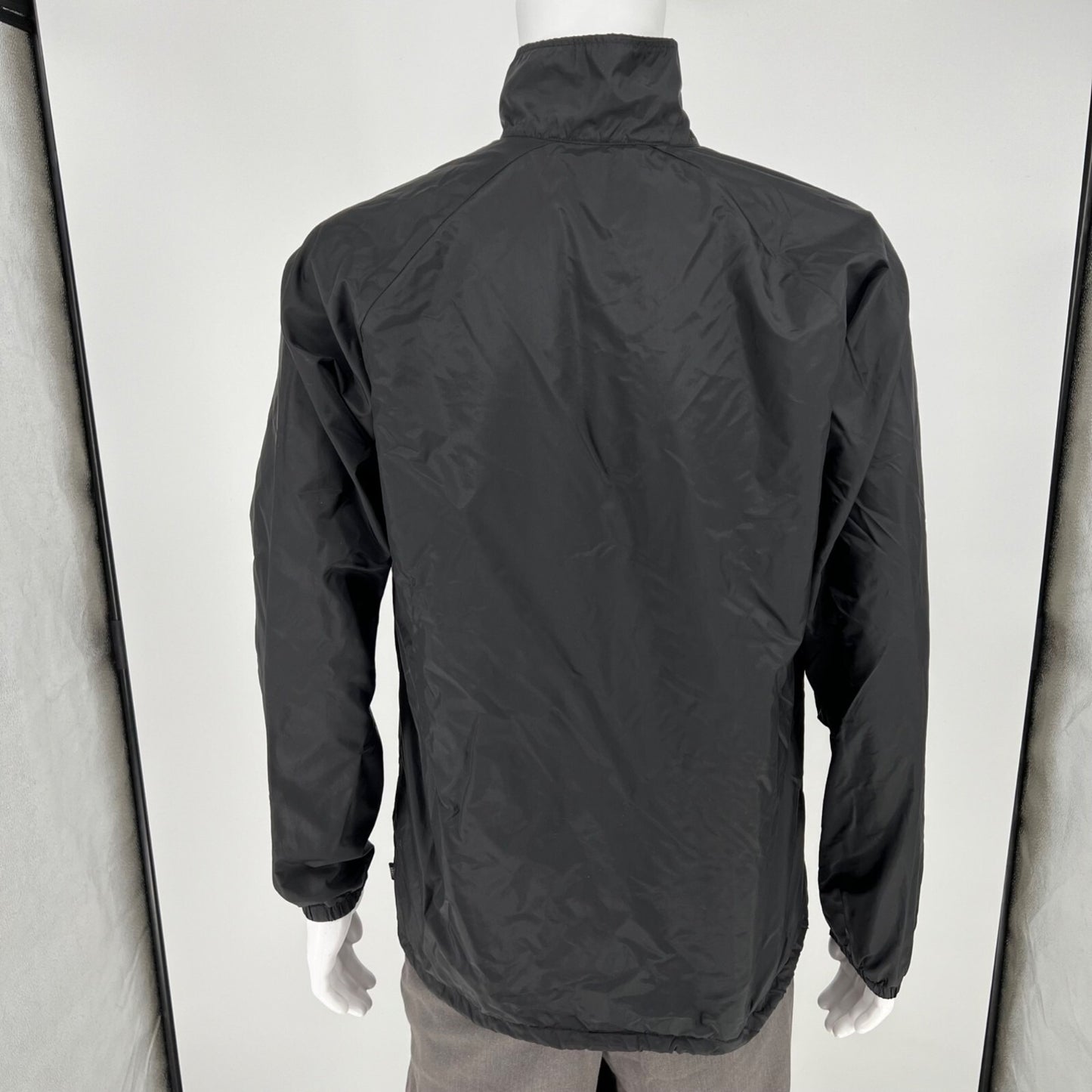 Vans Off The Wall Black Nylon Shell Lined Torrey Jacket (L)