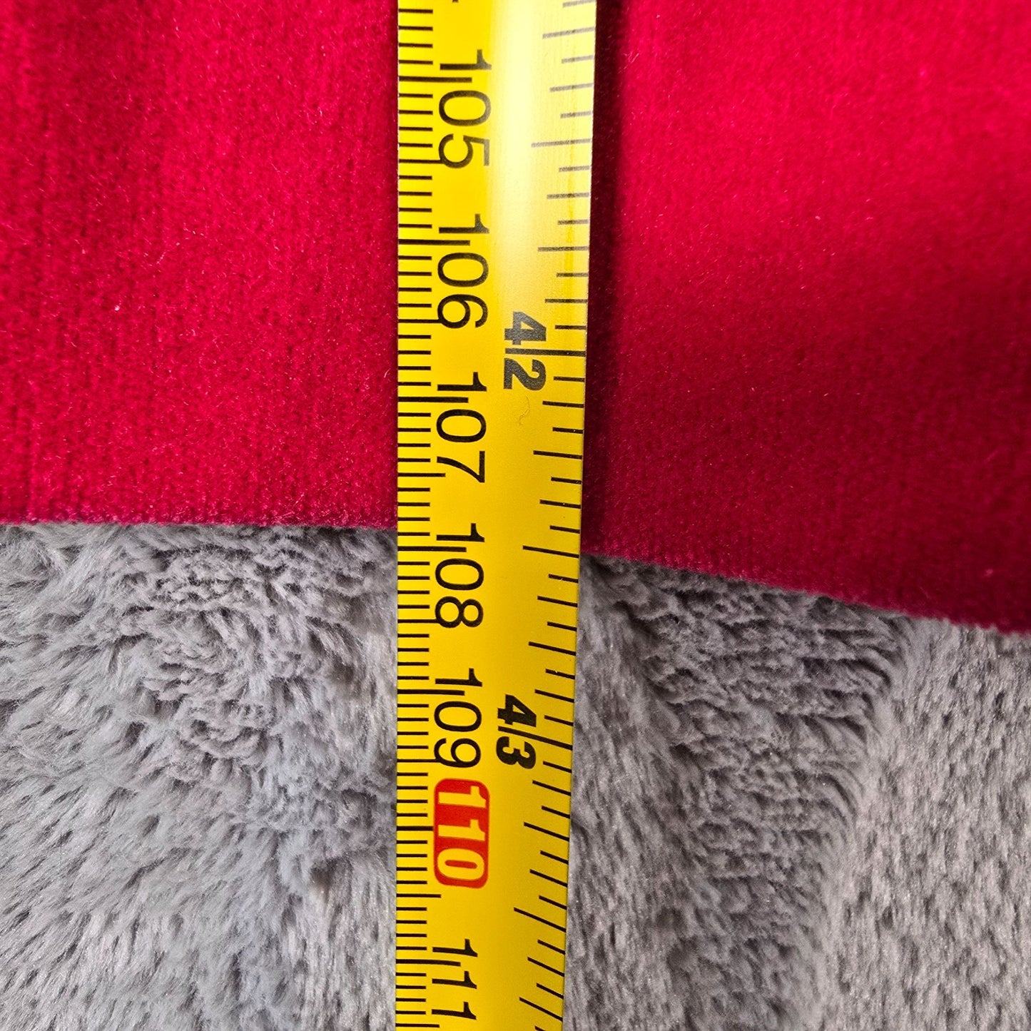 Vintage 1960s Marguerite Rubel San Francisco Women's Fuschia Velvet Coat (XL)