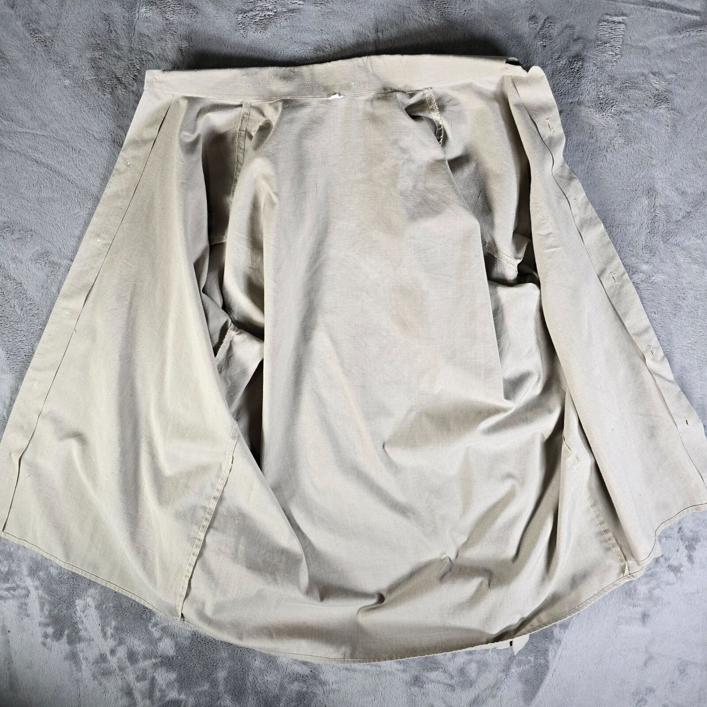 Vintage 1970s Taupe Wide Collar French Cuff Long Sleeve Pocket Dress Shirt (L)