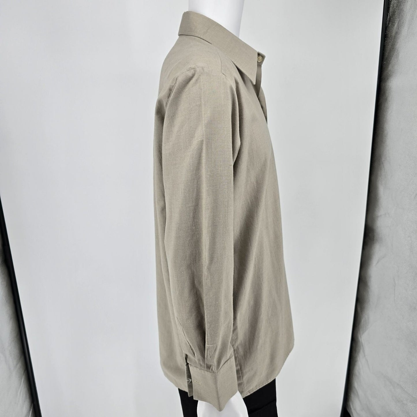 Vintage 1970s Taupe Wide Collar French Cuff Long Sleeve Pocket Dress Shirt (L)