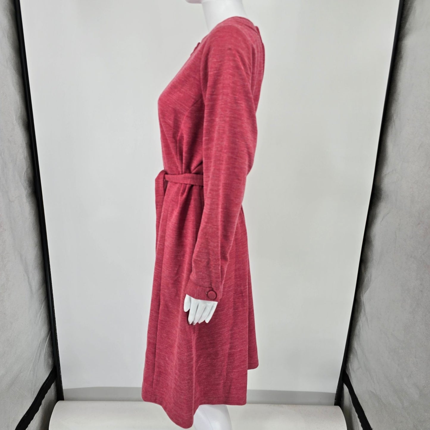 Vintage Early 1970s Rose Heather Belted A-Line Knit Mod Dress (Size 14/L)