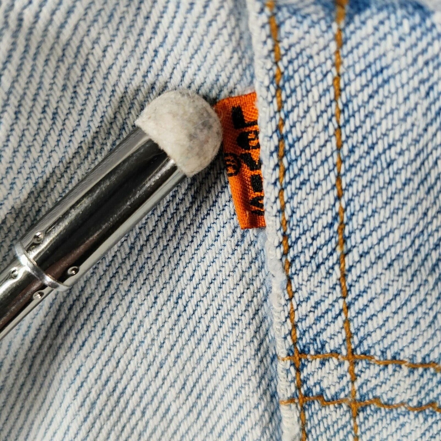 Vintage 1988-1994 Unisex Orange Tab Levi's 550 DIY Denim Cut-Off Shorts (W30)