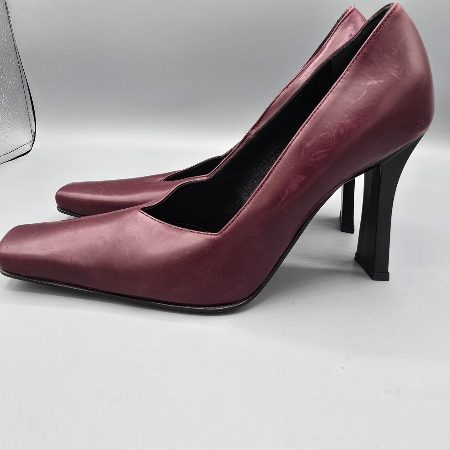 Vintage Y2K Deadstock Pari & Pari Bordeaux Nappa Square-Toe Pumps (EU37/US6.5)